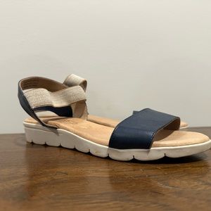 Women sandals